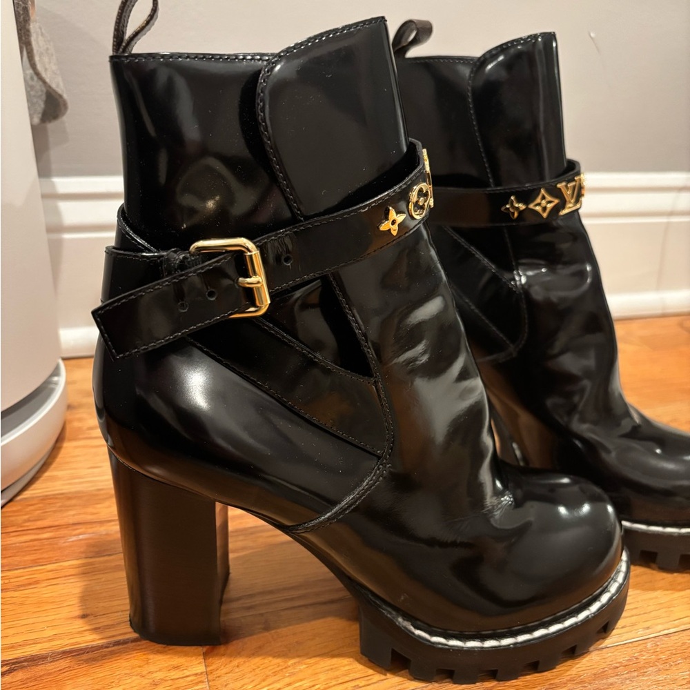 Louie Vuitton boots SIZE 9 WORN ONCE - Picture 2 of 6